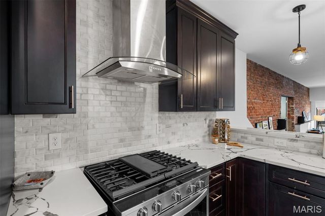4918 Wise Avenue, St Louis, MO 63110