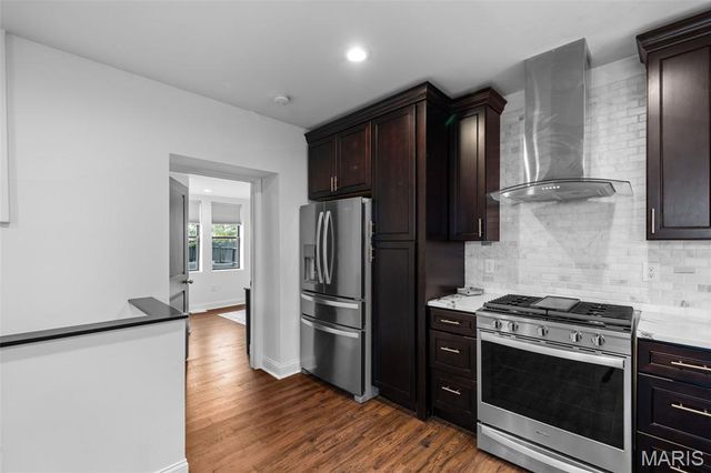 4918 Wise Avenue, St Louis, MO 63110