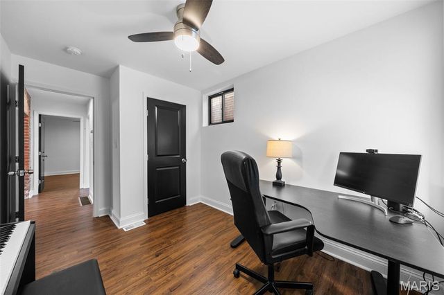 4918 Wise Avenue, St Louis, MO 63110