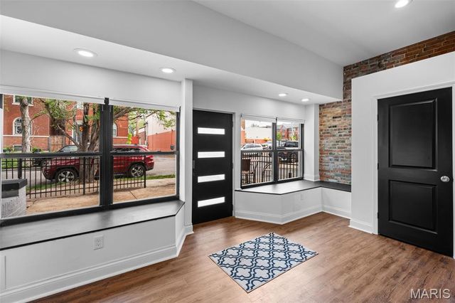 4918 Wise Avenue, St Louis, MO 63110