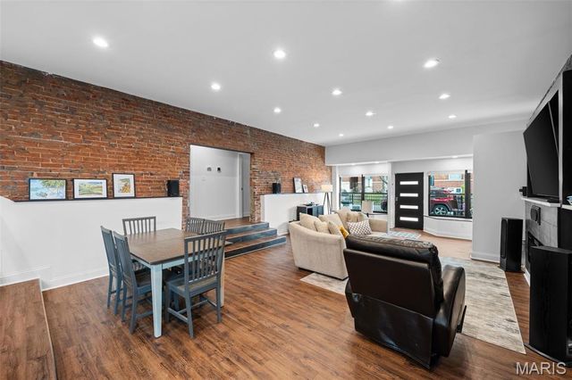 4918 Wise Avenue, St Louis, MO 63110