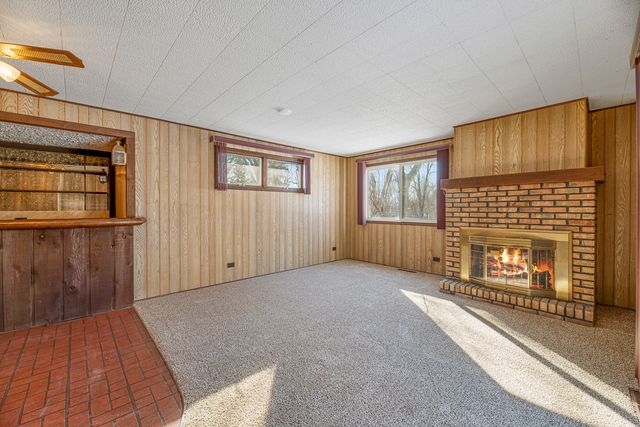 20836 N Catalpa Street, Deerfield, IL 60015