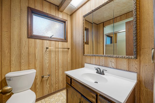 20836 N Catalpa Street, Deerfield, IL 60015