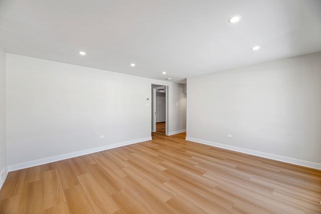 20836 N Catalpa Street, Deerfield, IL 60015