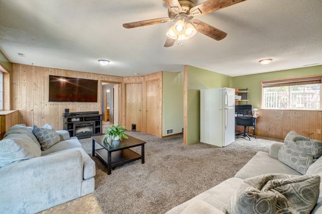 25714 9th Street W, Zimmerman, MN 55398