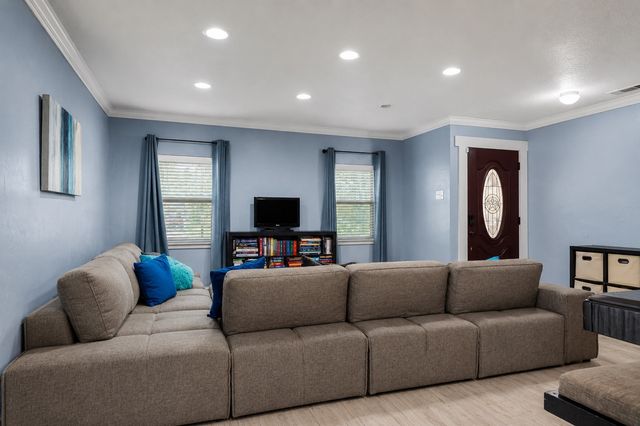 4129 Salem Drive, Garland, TX 75043