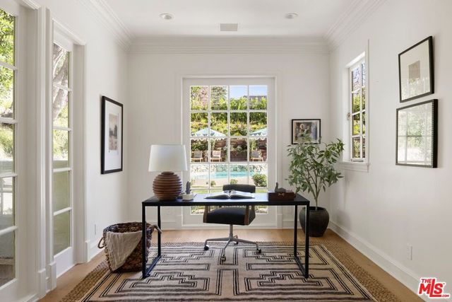 3298 Hutton Drive, Beverly Hills, CA 90210