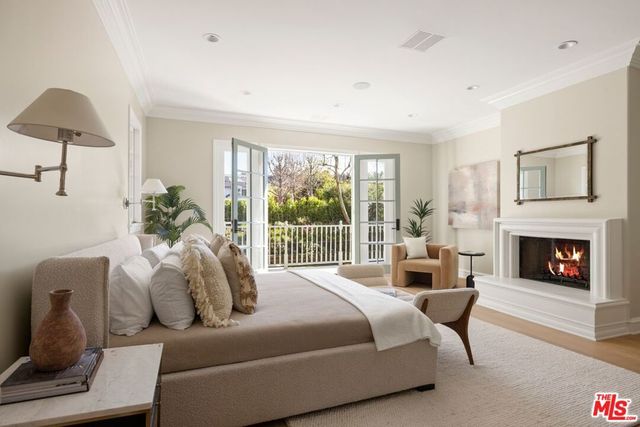 3298 Hutton Drive, Beverly Hills, CA 90210