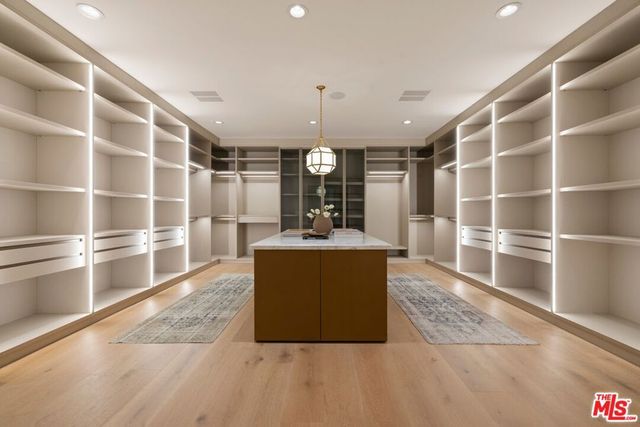 3298 Hutton Drive, Beverly Hills, CA 90210