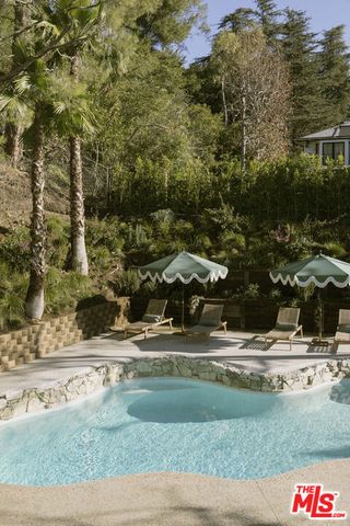 3298 Hutton Drive, Beverly Hills, CA 90210