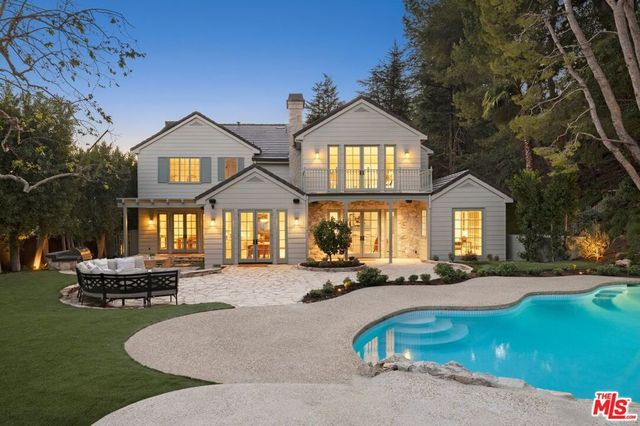 3298 Hutton Drive, Beverly Hills, CA 90210