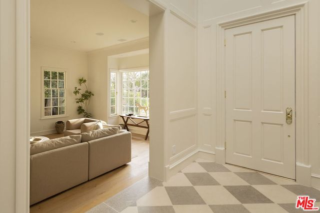 3298 Hutton Drive, Beverly Hills, CA 90210