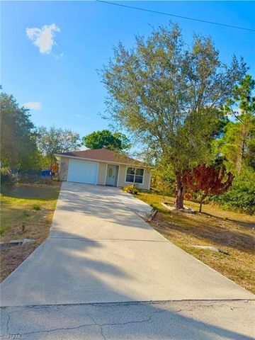 5011 Moon LN, Labelle, FL 33935