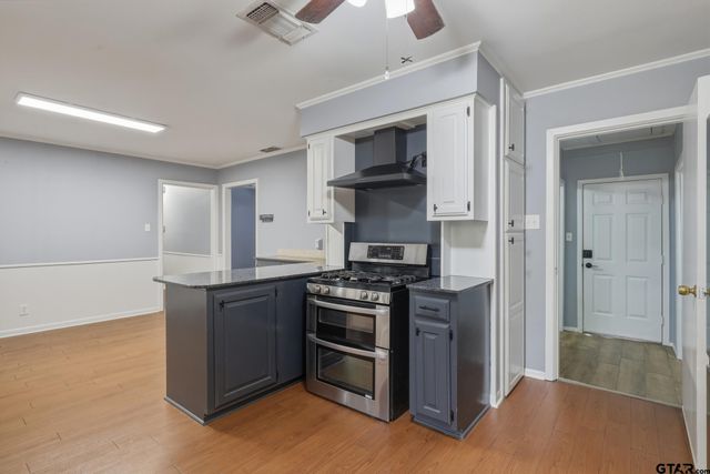 3122 Faith Ln, Tyler, TX 75701