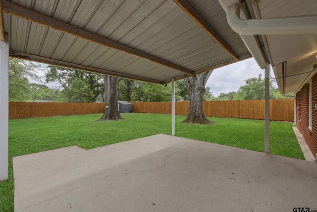 3122 Faith Ln, Tyler, TX 75701