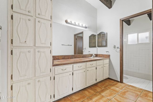 8201 BIG BEND Drive, El Paso, TX 79904