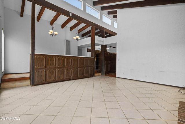 8201 BIG BEND Drive, El Paso, TX 79904