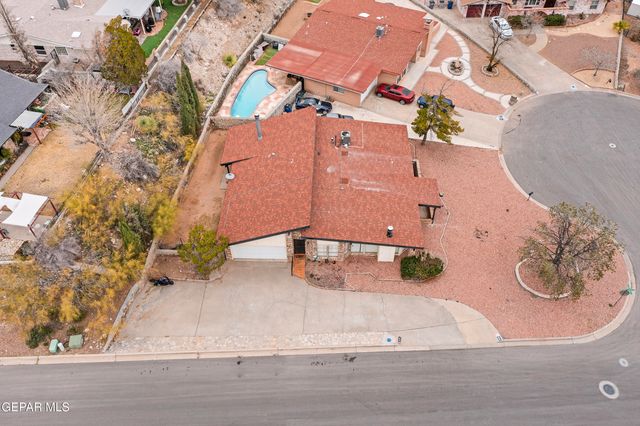 8201 BIG BEND Drive, El Paso, TX 79904