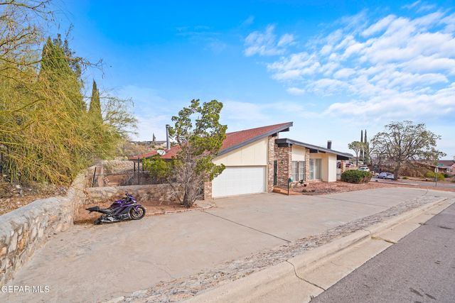 8201 BIG BEND Drive, El Paso, TX 79904