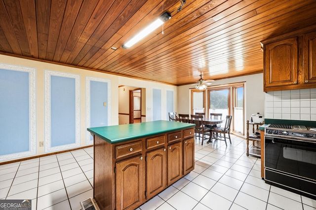 206 Ridge Circle, Dublin, GA 31021