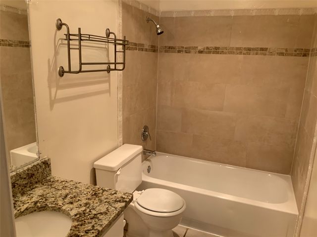 5804 Willow View Drive, Arlington, TX 76017
