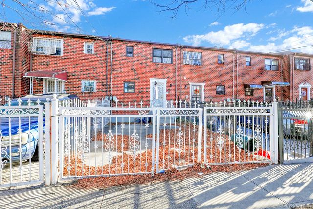 559 Cleveland Street, Brooklyn, NY 11208