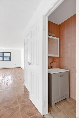 559 Cleveland Street, Brooklyn, NY 11208