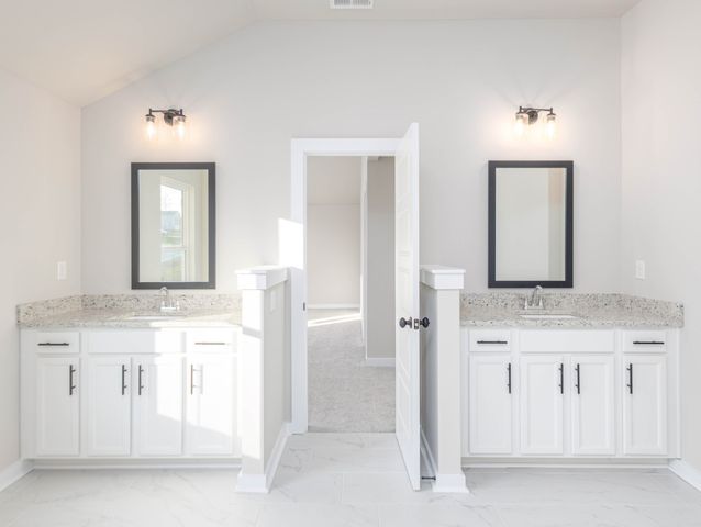 108 Cherry Blossom Way, Dickson, TN 37055