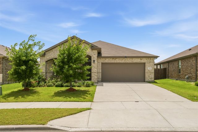 513 Frenchpark Drive, Fort Worth, TX 76052