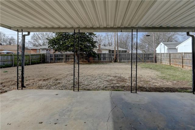 4116 S Delaware Avenue, Independence, MO 64055