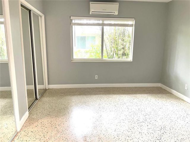1408 NE 4th Place, Fort Lauderdale, FL 33301