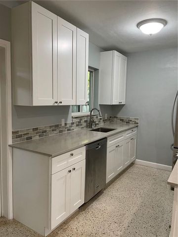 1408 NE 4th Place, Fort Lauderdale, FL 33301