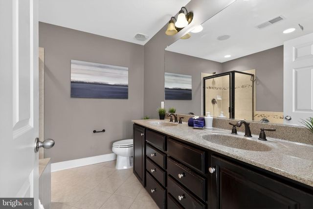 2044 BLUNT LN, Alexandria, VA 22303