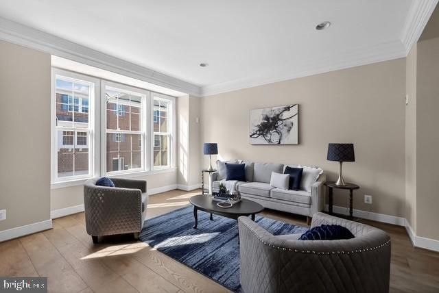 2044 BLUNT LN, Alexandria, VA 22303