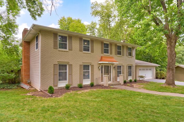 2435 E Michelle Place, Springfield, MO 65804