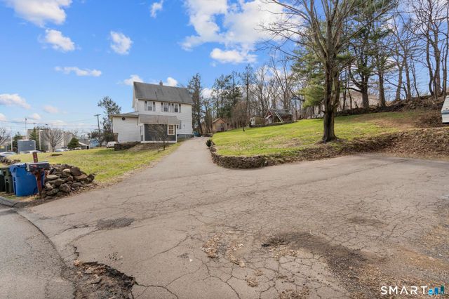 142 Gracey Avenue, Meriden, CT 06451