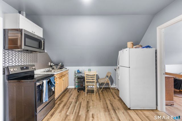 142 Gracey Avenue, Meriden, CT 06451