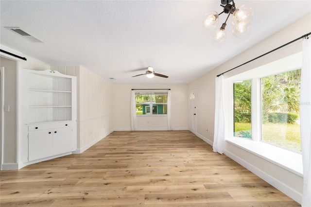 825 SE 13TH STREET, Ocala, FL 34471