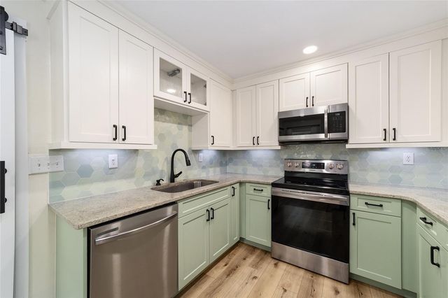 825 SE 13TH STREET, Ocala, FL 34471