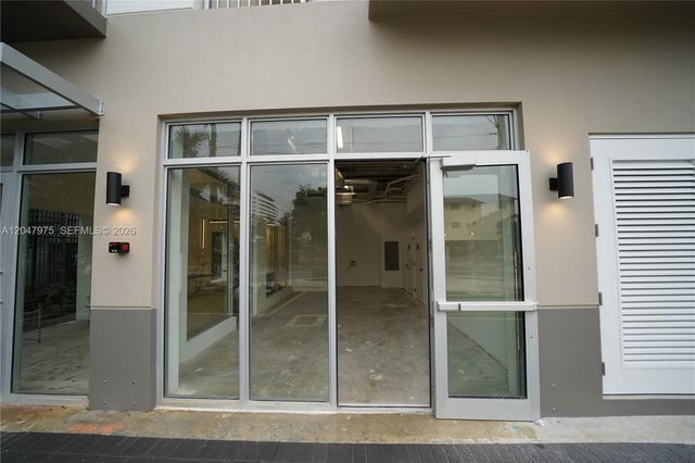 650 SW 1st Street 1, Miami, FL 33130