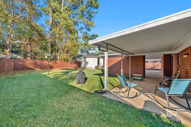 125 Dunbar Loop, Daphne, AL 36562