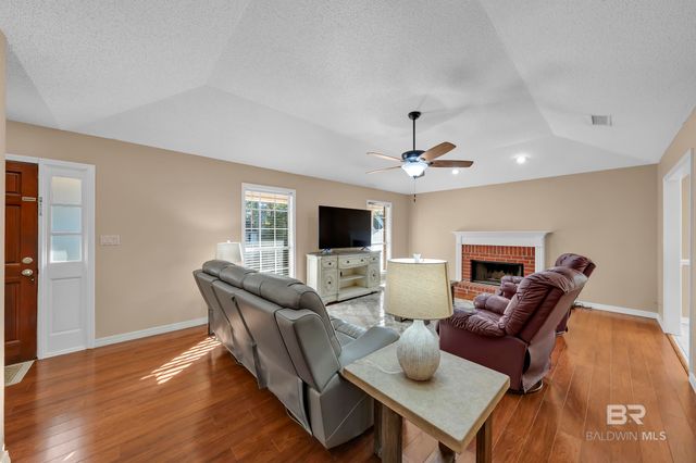 125 Dunbar Loop, Daphne, AL 36562