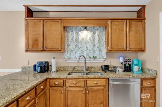 125 Dunbar Loop, Daphne, AL 36562