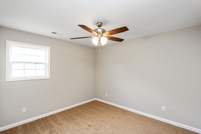 195 Charles Carr Drive, Harrodsburg, KY 40330