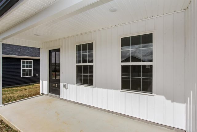 195 Charles Carr Drive, Harrodsburg, KY 40330