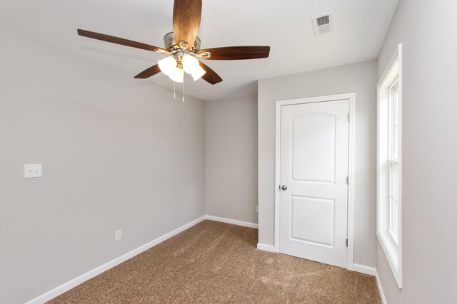 195 Charles Carr Drive, Harrodsburg, KY 40330