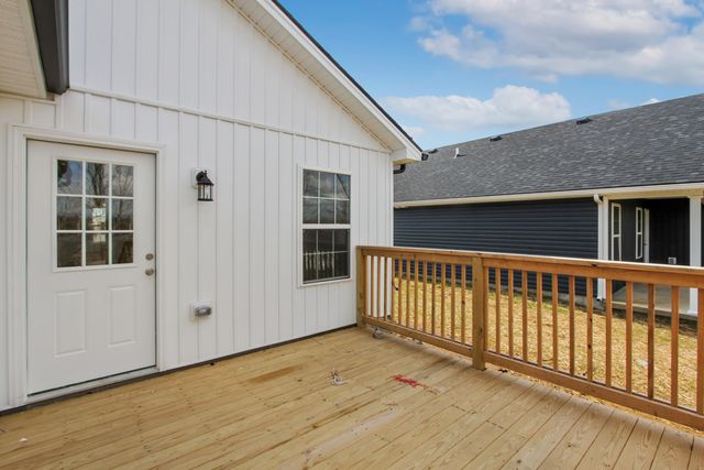 195 Charles Carr Drive, Harrodsburg, KY 40330