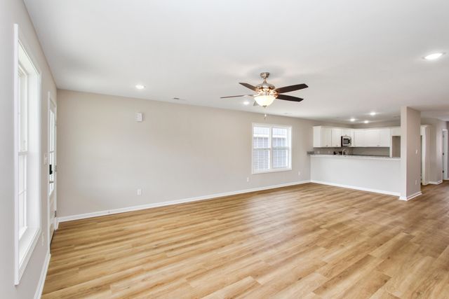 195 Charles Carr Drive, Harrodsburg, KY 40330