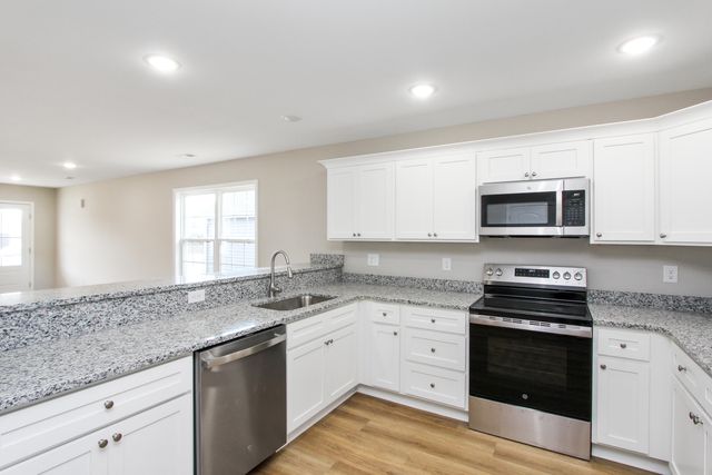 195 Charles Carr Drive, Harrodsburg, KY 40330