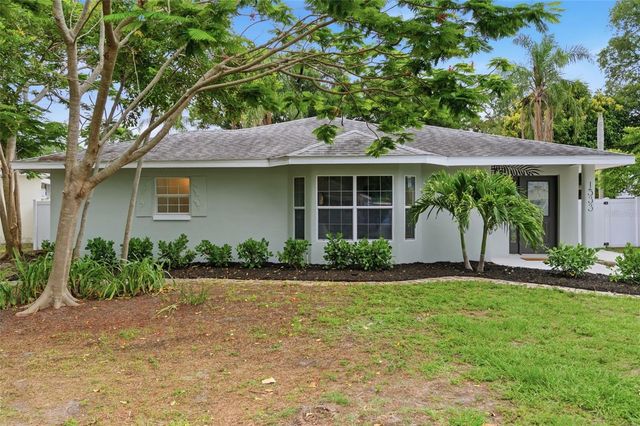 1533 SUFFOLK STREET N, St Petersburg, FL 33710